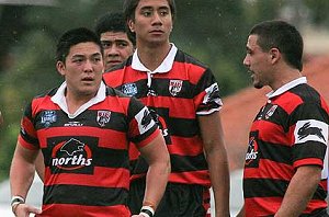 Michael Luong (centre) scored a double in the 26-16 win. PHOTO: Steve Little