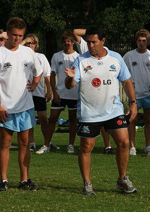 Shane Flanagan explaining what he wants these Under 15's from the 2007 Development squad what he wants them to do. 