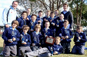 Ricky Stuart with the OLF u 11 State Champion Rugby League Team (Photo : courtesy : OLF)