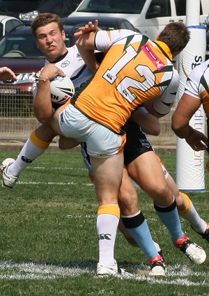 Winsor Wolves v Cronulla Sharks NSW CUP action from Henson Park (Photo : ourfootymedia)