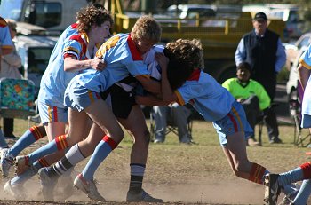 The tackling was ferious in this clash ( Photo : ourfooty media) 