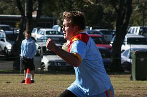 Zac Weddersweiller running hard & fast ( Photo : ourfooty media) 