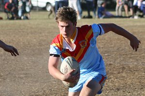 Andrew Montgomery, De La Speedster  flies along his right wing 