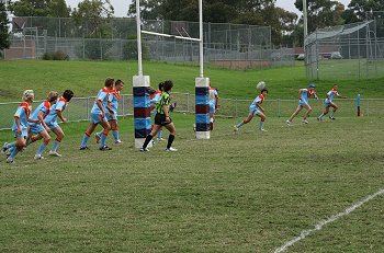 De La Salle all behind line line, this was a 40 m line drop out by the winger