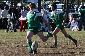 Gymea kick the ball back into play