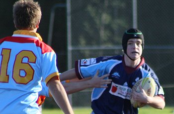 Aquinas Colts run the ball (Photo : ourfooty media)