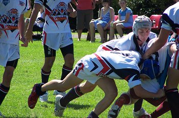 A great driving tackle with his shoulder & all (Photo : ourfooty media)