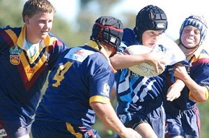 Joe Stageman runs the ball up for South Dubbo under-15s when they played St John’s in a competition game