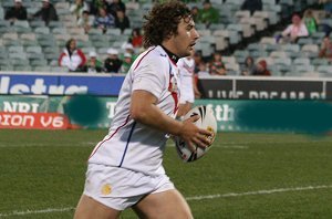 Mark Wool runs up the middle of Canberra Stadium - Australian Schoolboys v GBC YOUNG LIONS 1st Test ACTION (Photo's : ourfootymedia) 