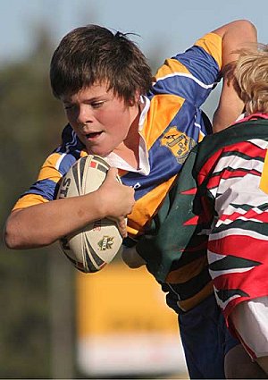 Harrison Buhler takes on the Hillvue defence in Thursday’s game. Photo: Grant Robertson 